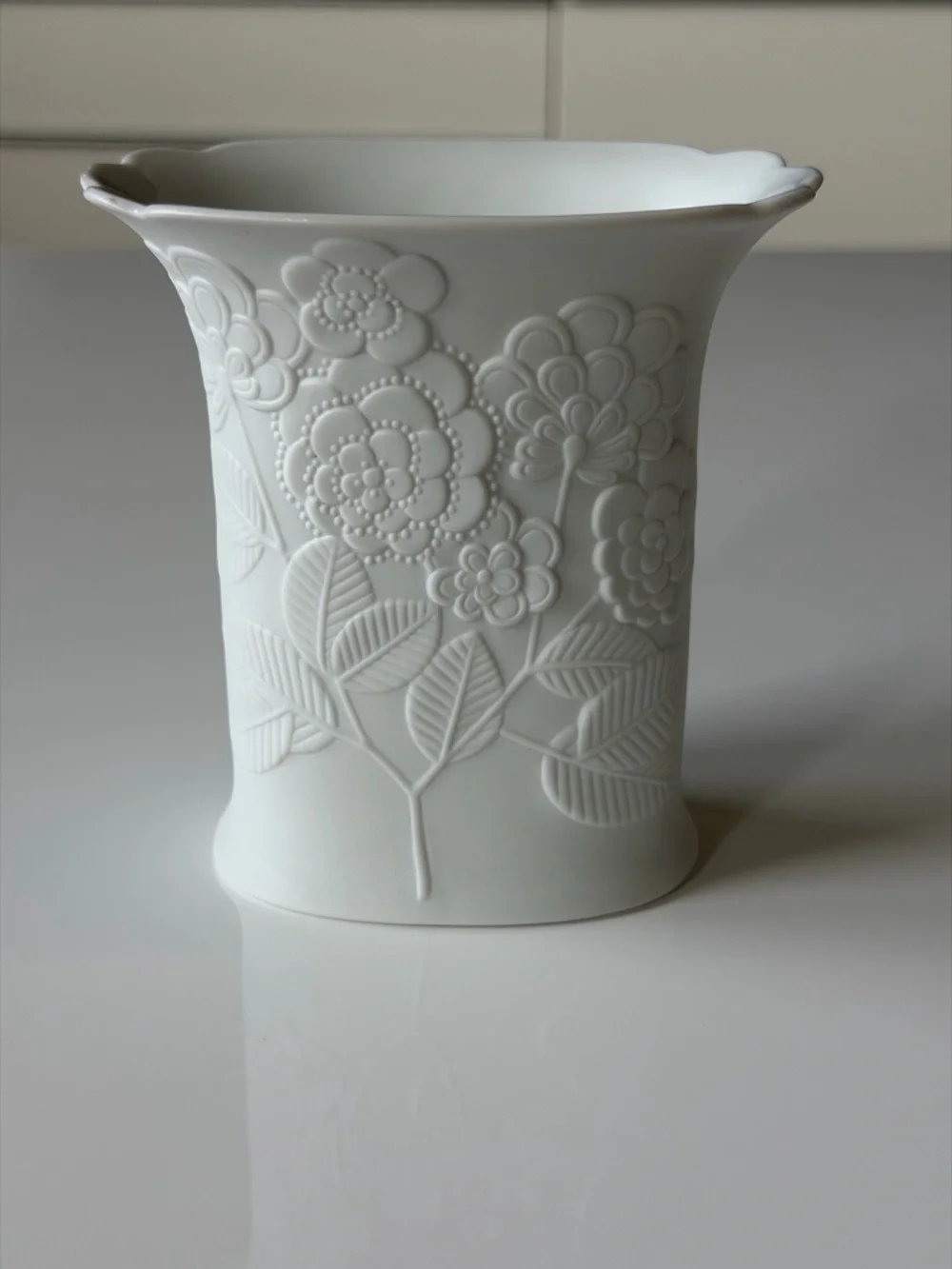 Vintage Kaiser White Matte Bisque Porcelain Floral Vase  - West Germany 4,5”